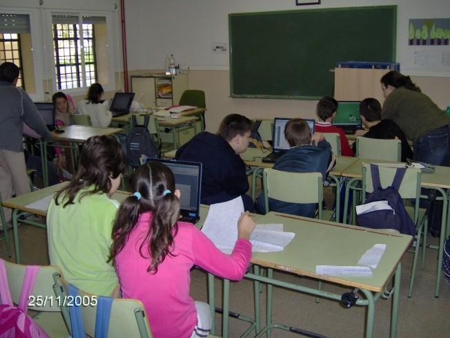 aula con portátiles